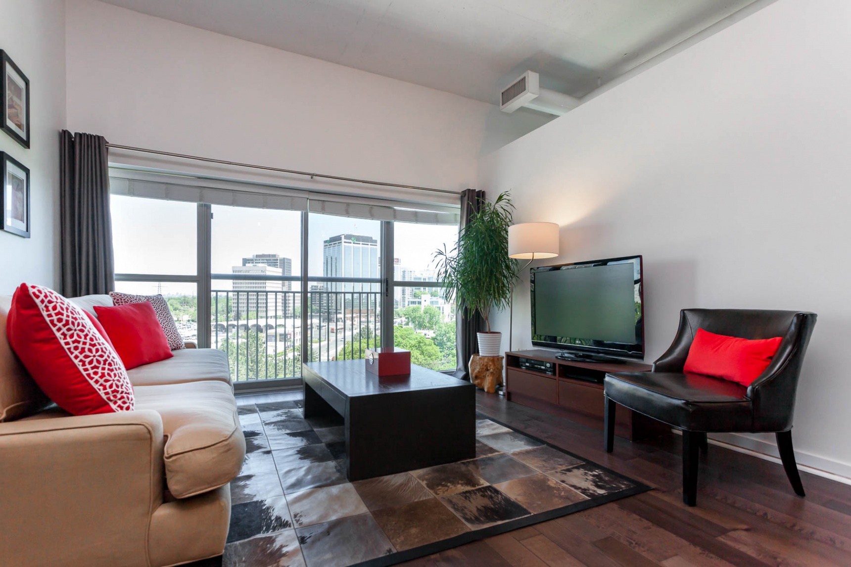 2 Fieldway Road 602 West Toronto Islington and Bloor