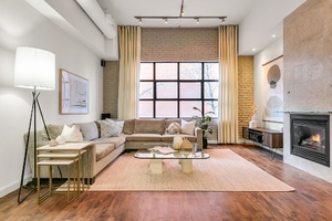 287 richmond st e #302 10webormls8_007_living room