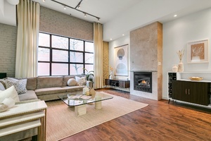 287 richmond st e #302 11webormls8_008_living room