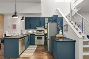 287 richmond st e #302 19webormls15_007_kitchen