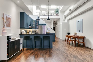 287 richmond st e #302 21webormls15_009_kitchen