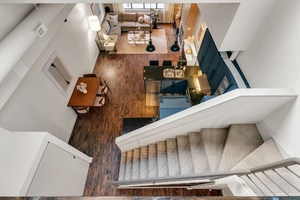 287 richmond st e #302 25webormls15_015_kitchen