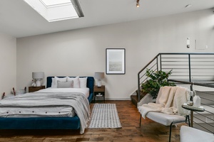 287 richmond st e #302 31webormls26_017_primary bedroom