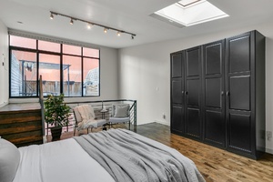 287 richmond st e #302 34webormls26_020_primary bedroom