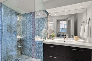 287 richmond st e #302 38webormls27_015_master ensuite