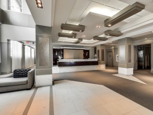319 merton building amenities lobby