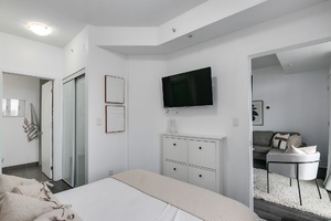 View 25webormls26_003_primary bedroom 25webormls26_003_primary bedroom