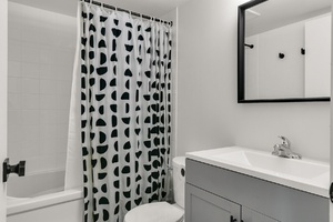 28webormls44_001_bathroom