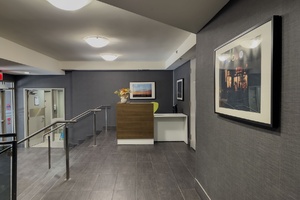 4webormls4_001_lobby
