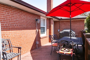 52webormls77_003_patio