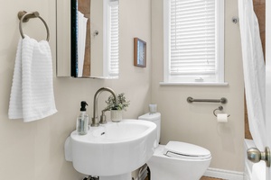 31webormls44_001_bathroom