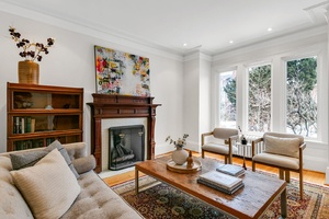11webormls8_002_living_room
