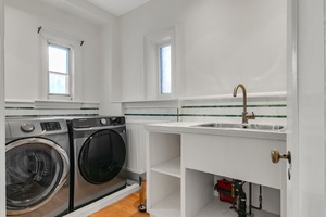 49webormls59_001_laundry_room