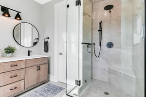 50webormls27_004_master ensuite