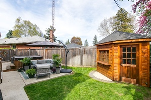 72webormls74_008_backyard