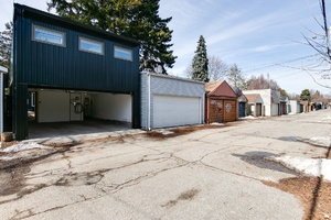 63webormls75_003_garage