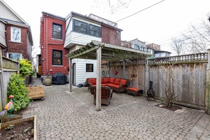 21 kenneth avenue 60img_3698