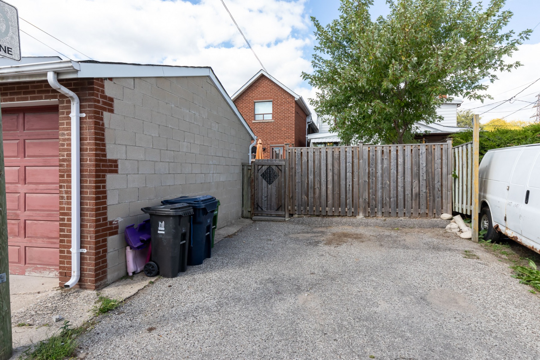 29 Corbett Avenue West Toronto RockcliffeSmythe