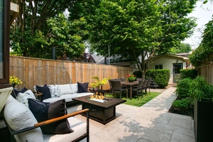 58webormls74_001_backyard