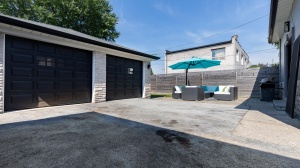60 holbrooke avenue backyard garage