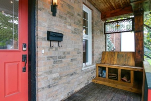 5webormls3_001_porch