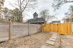 055_backyard